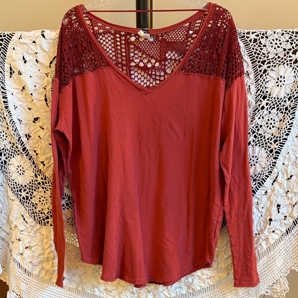 We The Free Women's Lace Detail Long Sleeve Top - Burgundy Red wears like L/XL